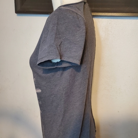 Hollister Gray T-shirt - Picture 4 of 8